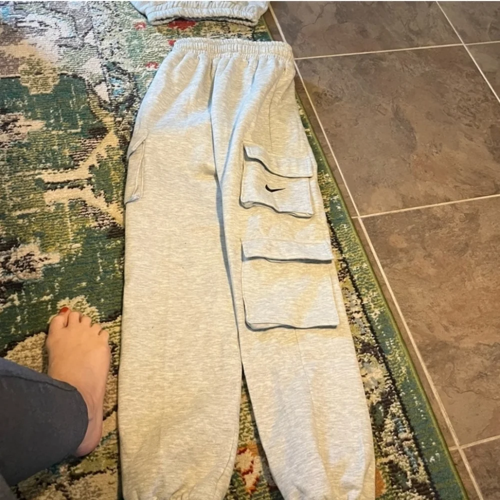 Too small on me - Picture 2 of 3